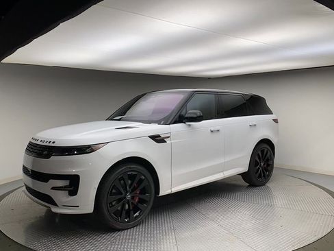 Used 2023 Land Rover Range Rover Sport SE Dynamic AWD/4WD image 4