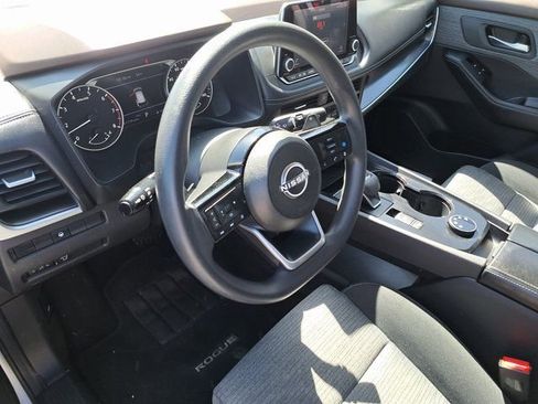 Used 2023 Nissan Rogue SV AWD/4WD image 10