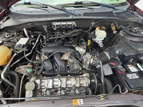 Used 2005 Mercury Mariner 2WD V6 image 14
