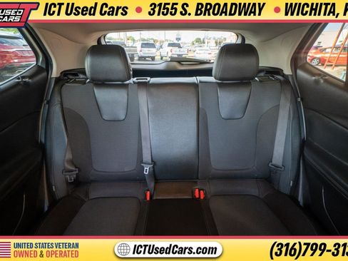 Used 2020 Buick Encore GX Preferred FWD image 14
