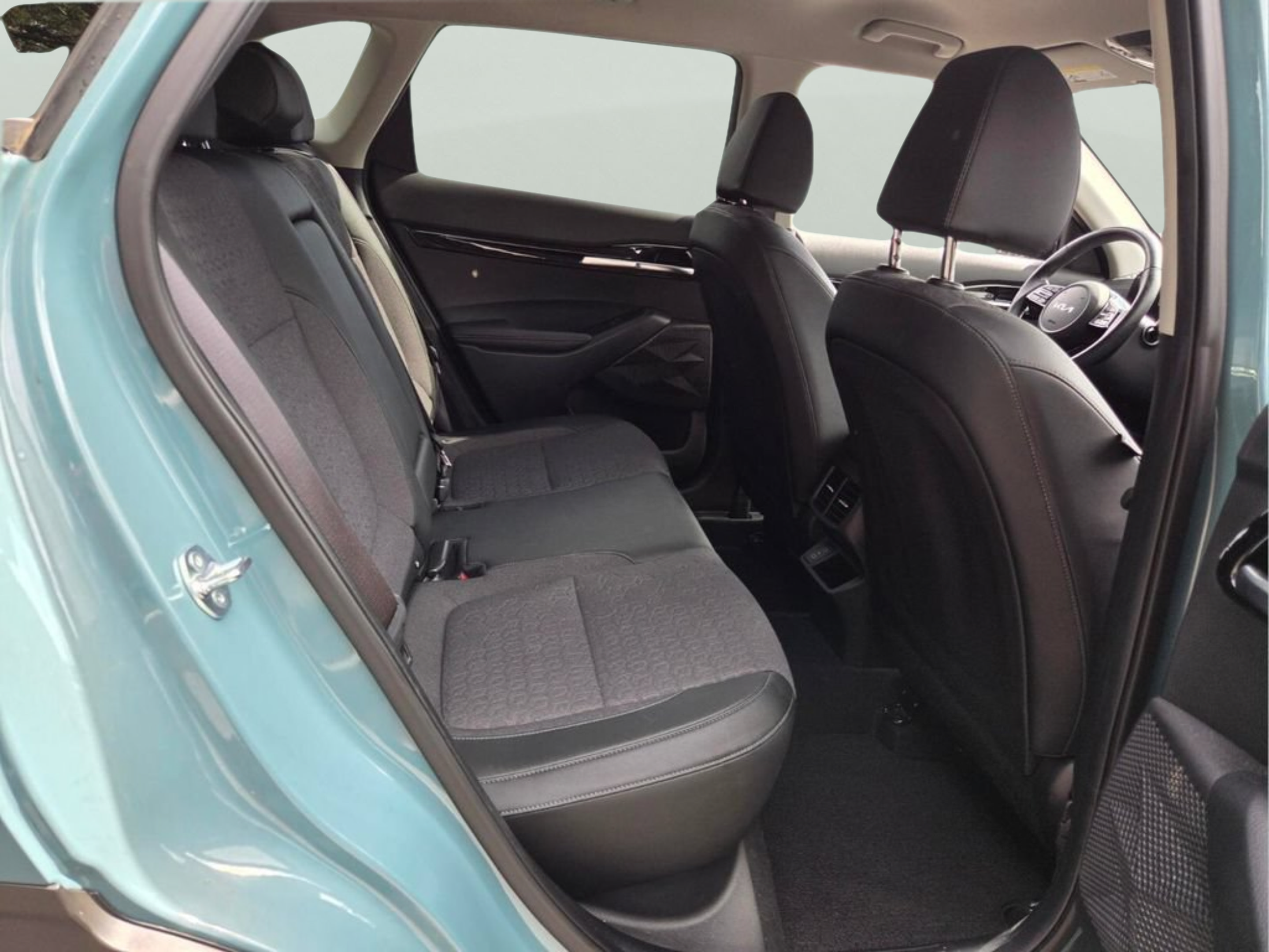 Certified 2025 Kia Seltos S FWD image 15