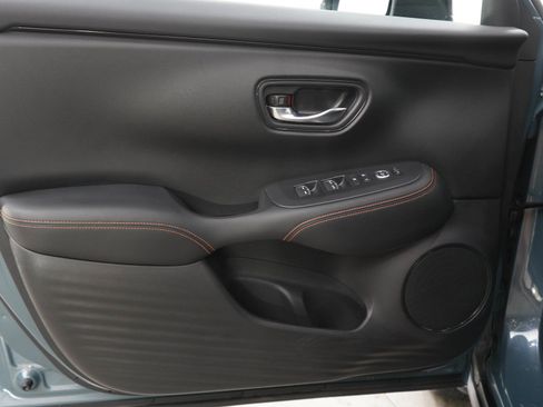 Used 2024 Honda HR-V Sport image 18