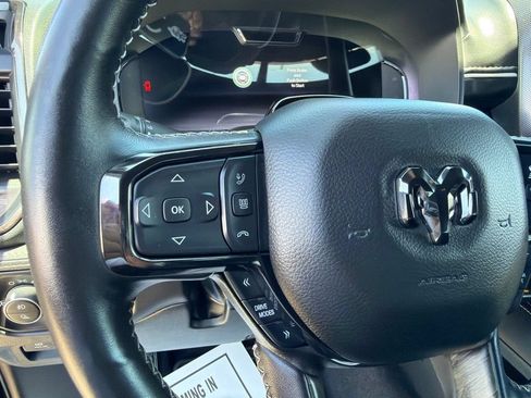 Used 2025 RAM 1500 Limited AWD/4WD image 17