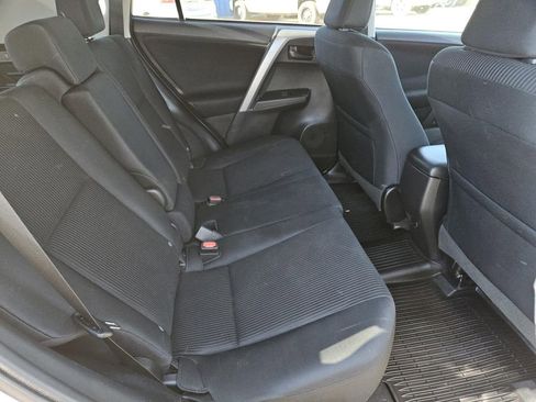 Used 2017 Toyota RAV4 LE image 31