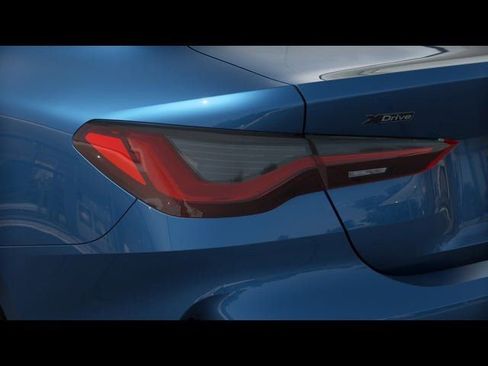 Used 2025 BMW 430i xDrive Coupe w/ Convenience Package image 9