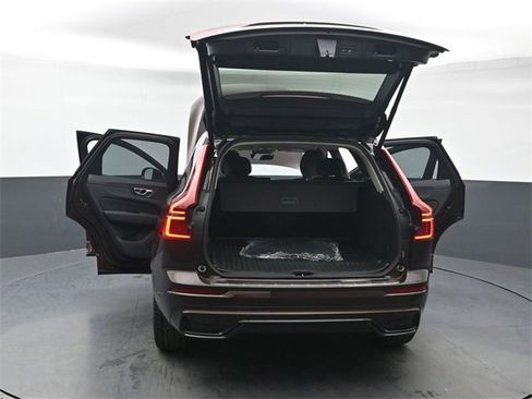 Used 2026 Volvo XC60 B5 Ultra w/ Protection Package Premier image 54
