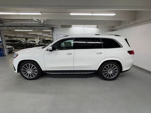 New 2026 Mercedes-Benz GLS 580 4MATIC image 3