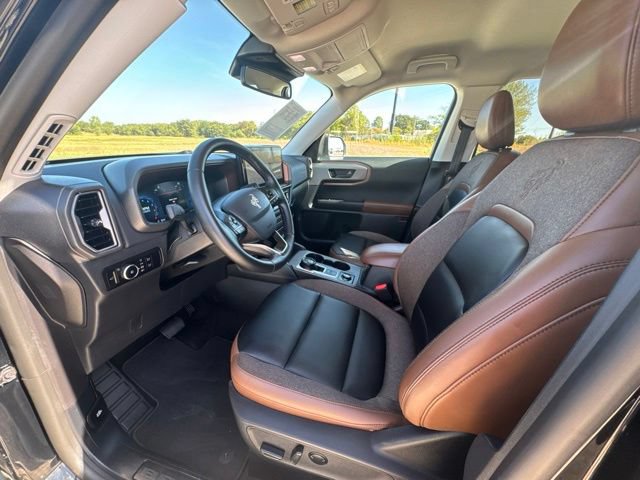 Used 2025 Ford Bronco Sport Outer Banks w/ Outer Banks Tech Package+ AWD/4WD image 2