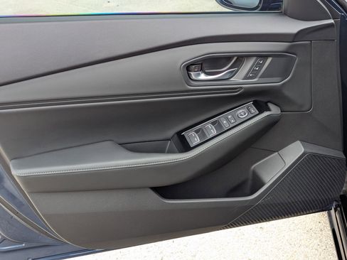 Used 2024 Honda Accord Touring image 11