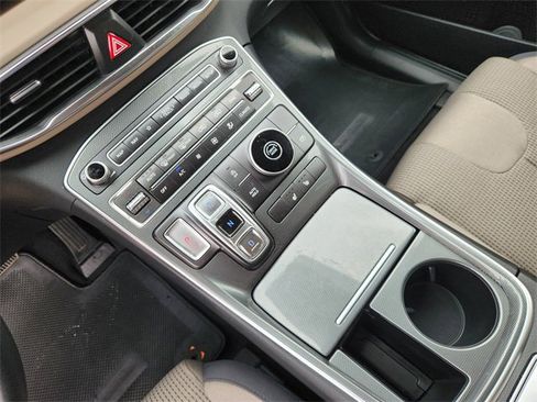 Used 2023 Hyundai Santa Fe SEL image 19
