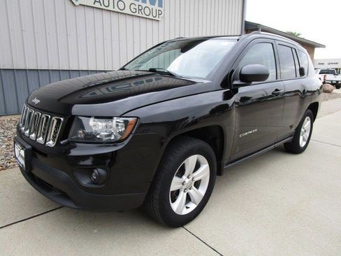 Used 2015 Jeep Compass Sport w/ Power Value Group AWD/4WD image 1