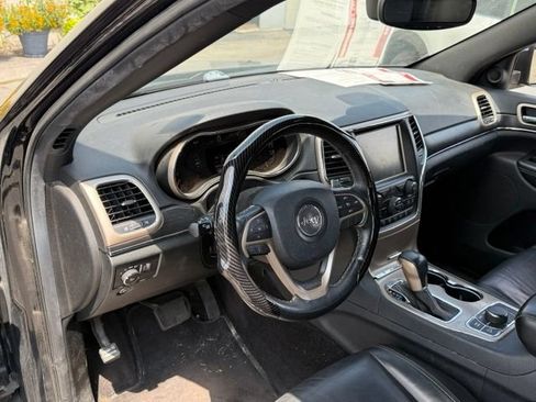 Used 2017 Jeep Grand Cherokee Limited AWD/4WD image 18