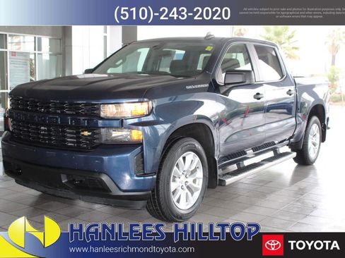 Used 2021 Chevrolet Silverado 1500 Custom image 3