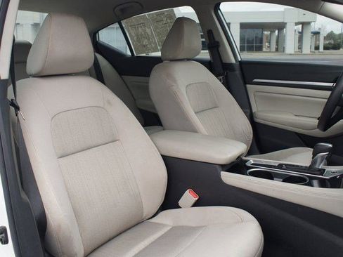 Used 2023 Nissan Altima 2.5 SV image 21