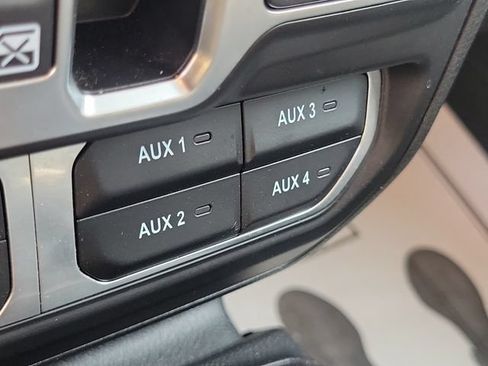 Used 2026 Jeep Wrangler Unlimited Rubicon AWD/4WD image 24