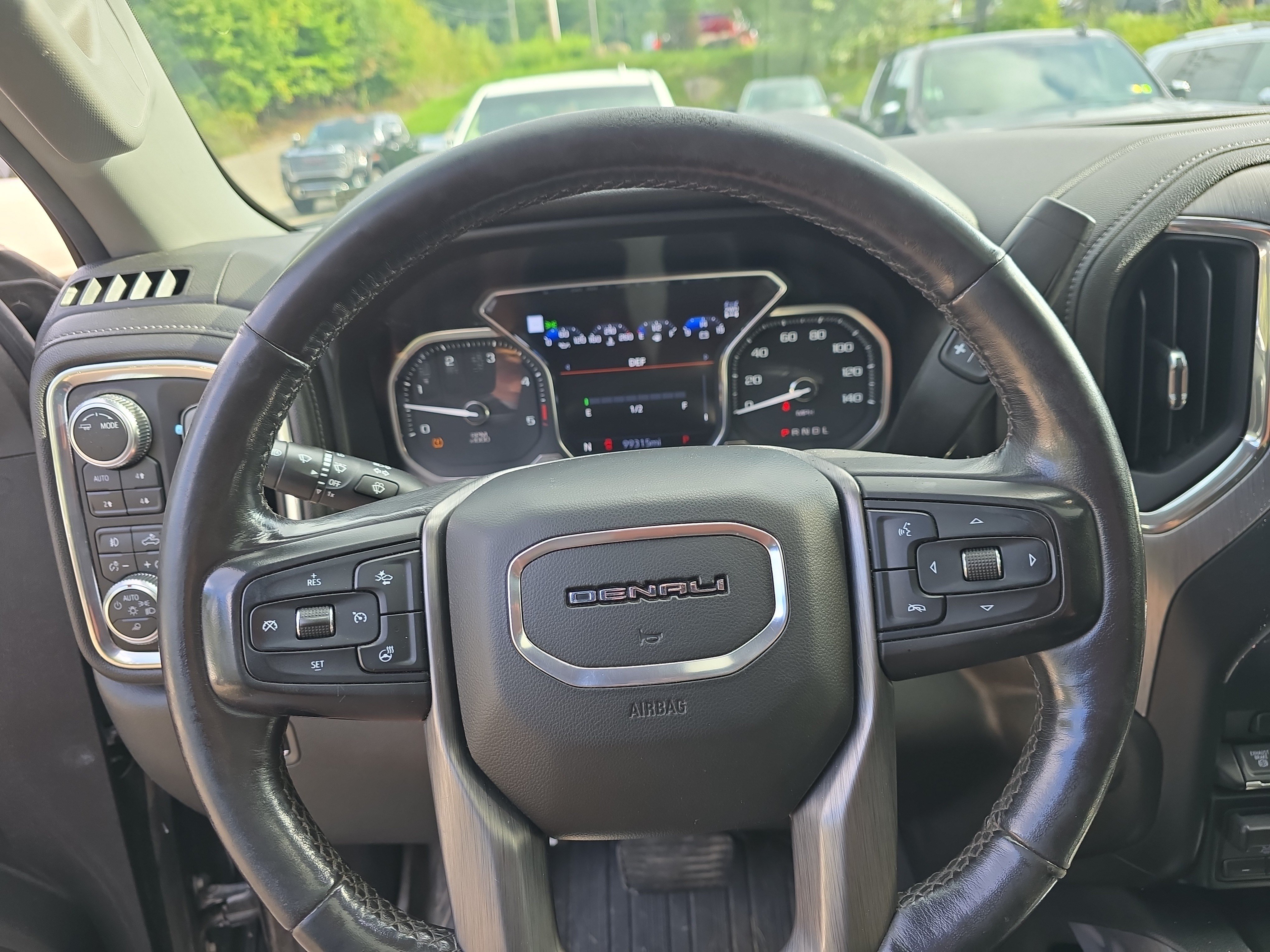Used 2020 GMC Sierra 2500 Denali w/ Denali Ultimate Package AWD/4WD image 25