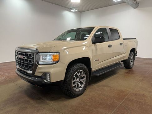 Used 2022 GMC Canyon AT4 image 39