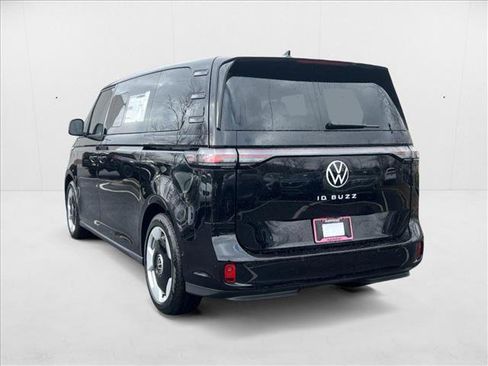 New 2025 Volkswagen ID. Buzz Pro S image 8