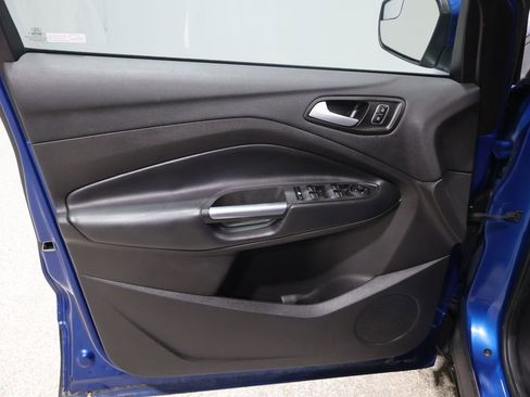 Used 2019 Ford Escape SE image 13