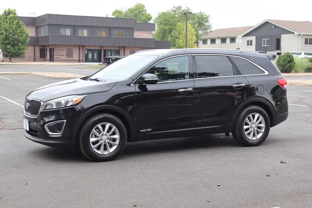 Used 2016 Kia Sorento LX AWD/4WD image 10