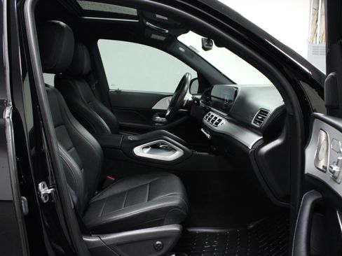 Used 2022 Mercedes-Benz GLS 450 4MATIC image 17