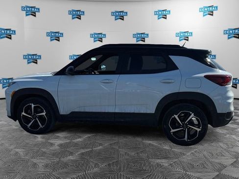 Used 2023 Chevrolet TrailBlazer RS w/ Convenience Package image 2