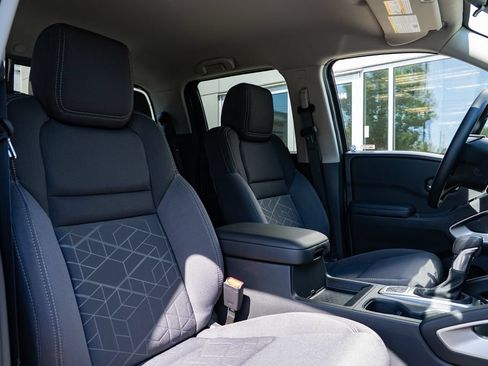 New 2026 Nissan Frontier SV w/ Tow Package AWD/4WD image 28
