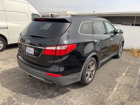 Used 2014 Hyundai Santa Fe GLS image 4