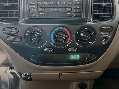 Used 2002 Toyota Tundra SR5 image 15