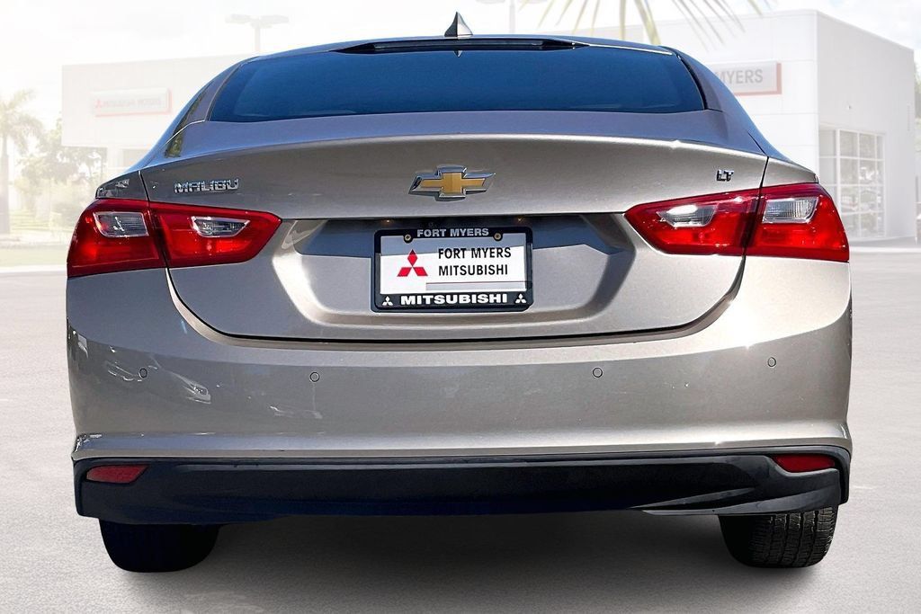 Used 2024 Chevrolet Malibu LT FWD image 17