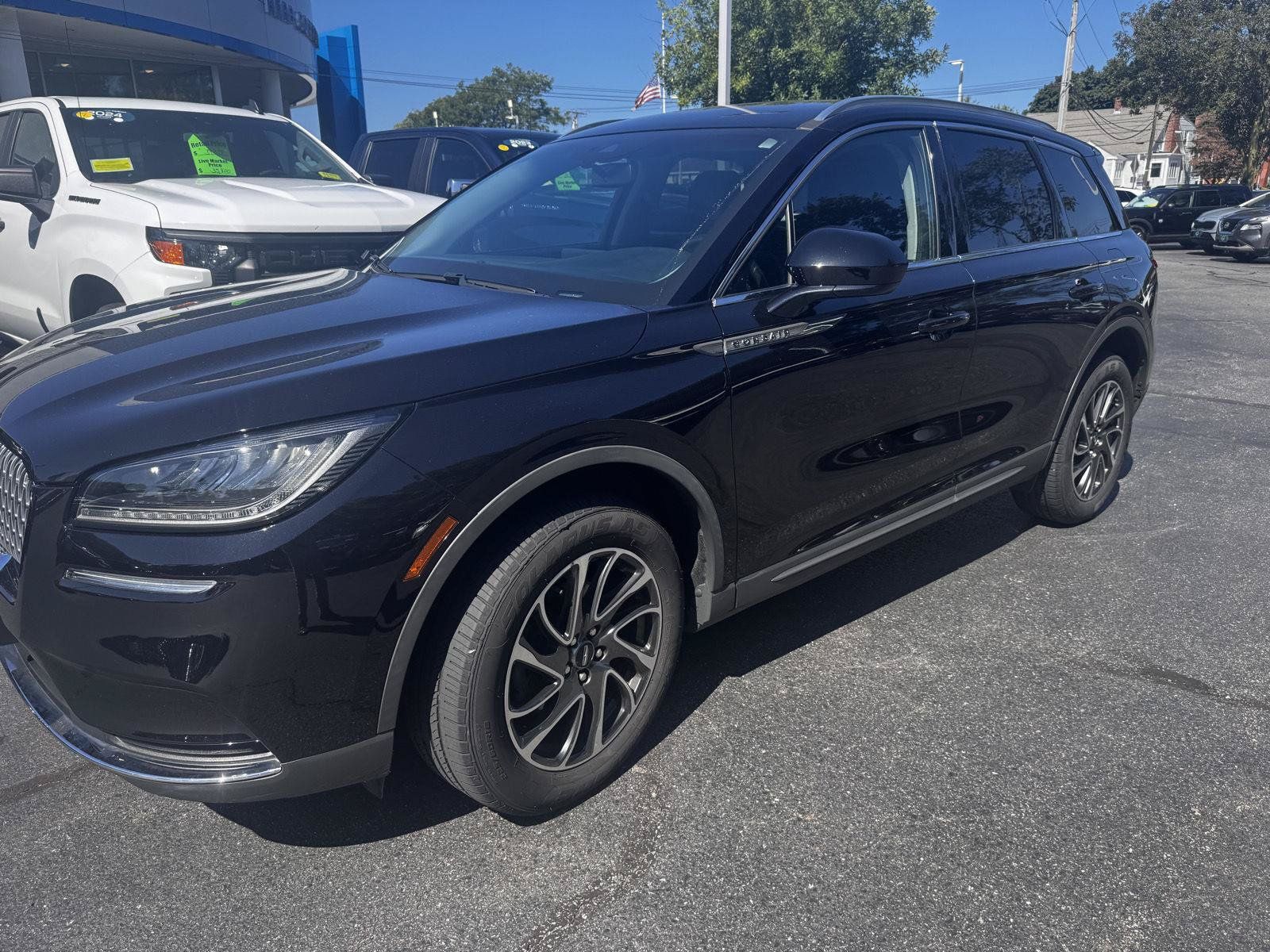 Used 2020 Lincoln Corsair AWD w/ Elements Package image 2