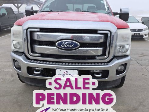 Used 2011 Ford F250 Lariat w/ Lariat Interior Pkg image 2