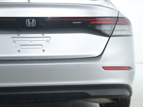 Used 2025 Honda Accord LX image 46