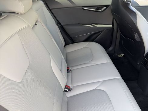 Certified 2024 Kia Niro EX FWD image 12