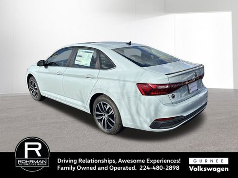 New 2026 Volkswagen Jetta SE FWD image 6