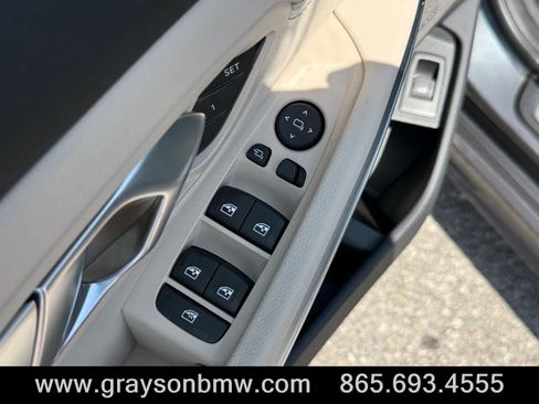 Used 2021 BMW 330i xDrive Sedan w/ Premium Package AWD/4WD image 15
