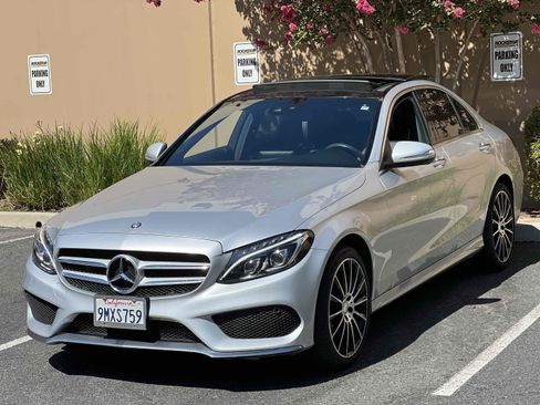 Used 2015 Mercedes-Benz C 300 4MATIC Sedan image 10