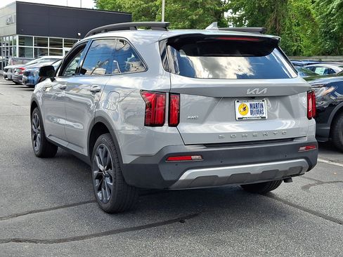 Certified 2022 Kia Sorento SX Prestige AWD/4WD image 3
