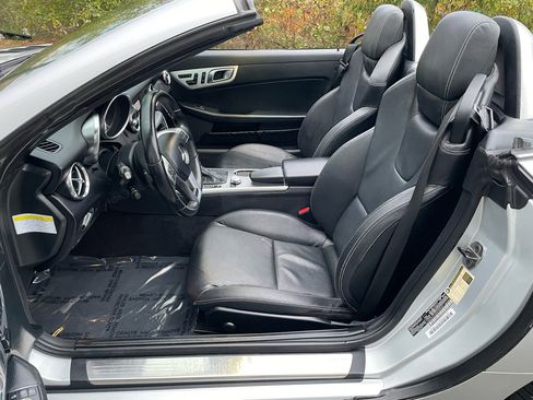 Used 2013 Mercedes-Benz SLK 250 image 15