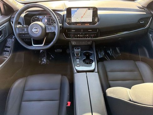 Used 2023 Nissan Rogue SL w/ SL Premium Package image 15