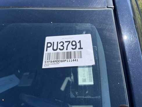Used 2024 Toyota Corolla LE FWD image 13