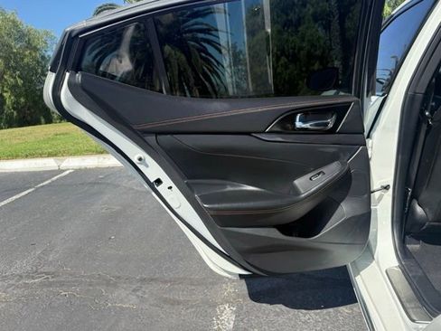 Used 2021 Nissan Maxima SR w/ Sport Mat Group image 11