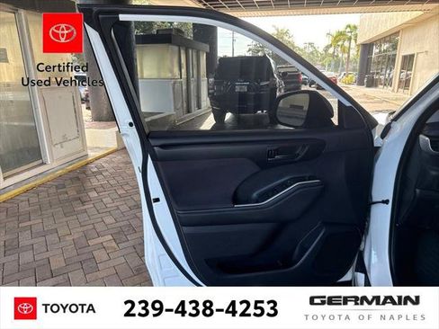 Certified 2020 Toyota Highlander LE AWD/4WD image 13
