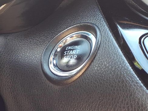 Used 2018 Toyota C-HR XLE FWD image 20