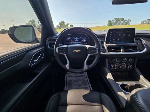Used 2023 Chevrolet Tahoe LT w/ LT Signature Package AWD/4WD image 13