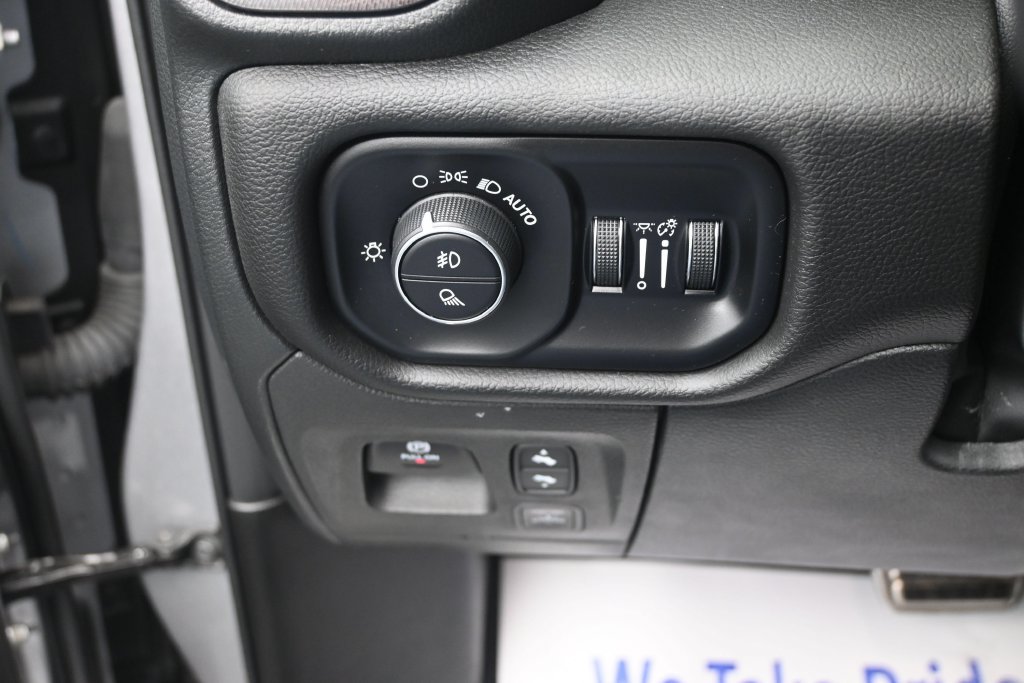 Used 2025 RAM 1500 RHO w/ Bed Utility Group AWD/4WD image 33