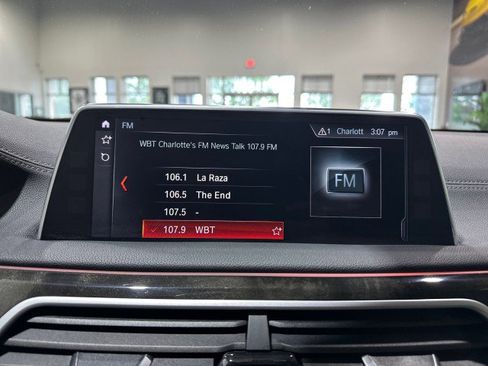 Used 2018 BMW 750i RWD image 65