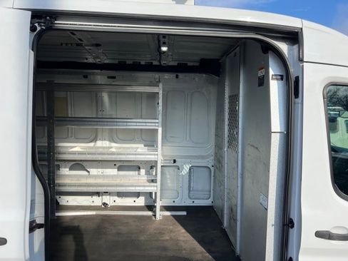 Used 2018 Ford Transit 250 148 Medium Roof image 26