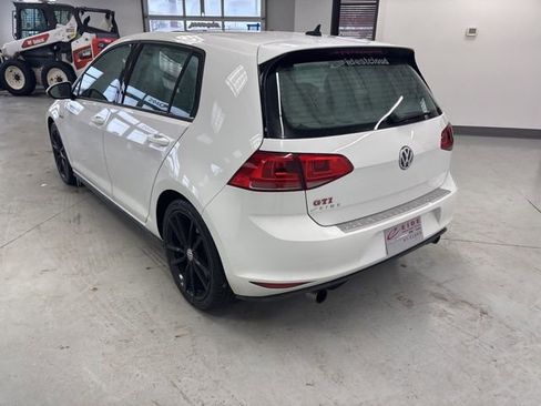 Used 2017 Volkswagen GTI Autobahn image 9