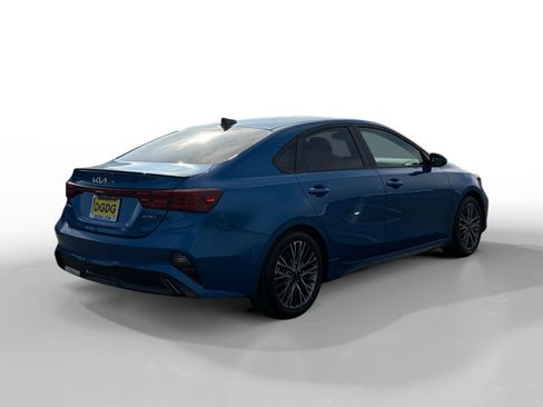 Used 2023 Kia Forte GT-Line w/ GT-Line Technology Package image 5